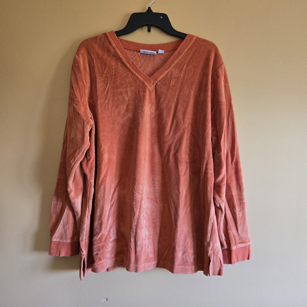 D & Co Orange Velour V-Neck Long Sleeve Top PTP=24.5"